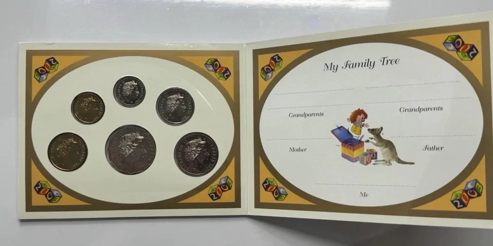 2003 Baby Mint Set UNC with medalion 7 coin