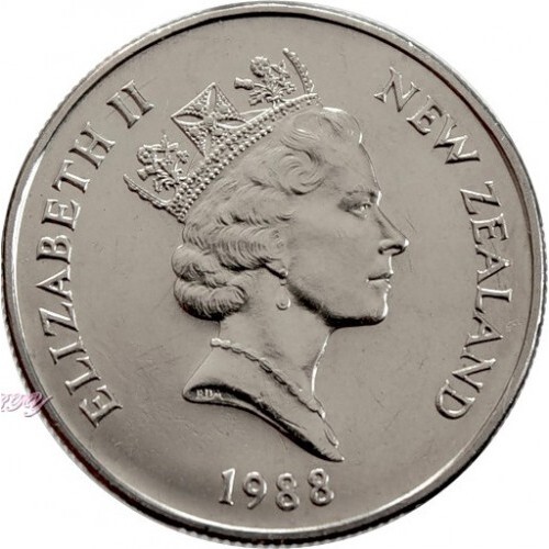 1988 50c New Zealand fifty Cent Queen Elizabeth Coin Circulated
